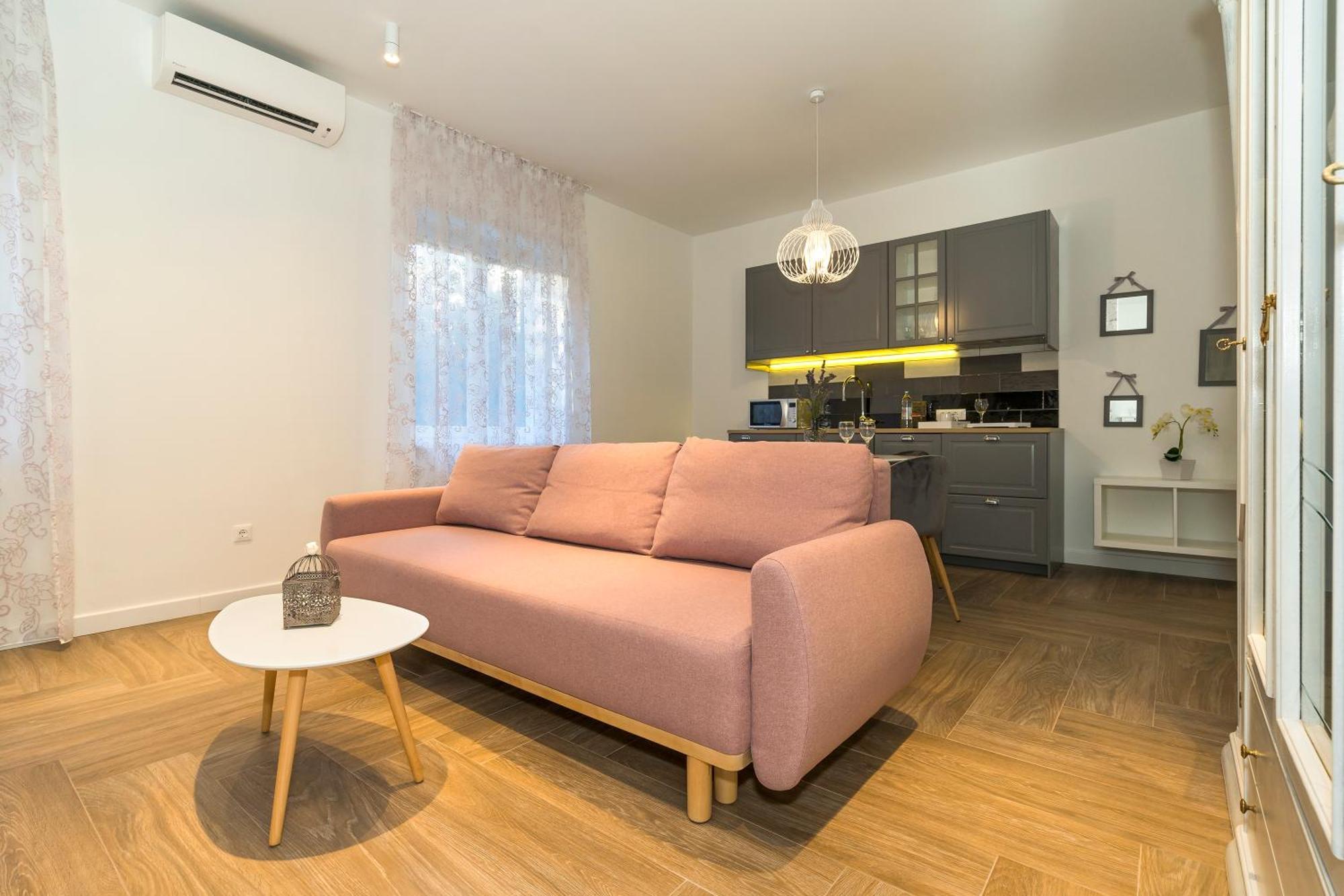 Studio Apartments Marcel 斯普利特 外观 照片